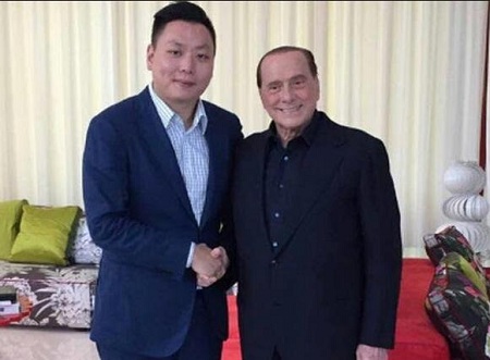 男同体育生gay吞精流白色