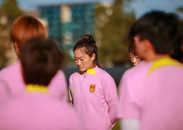川村まや