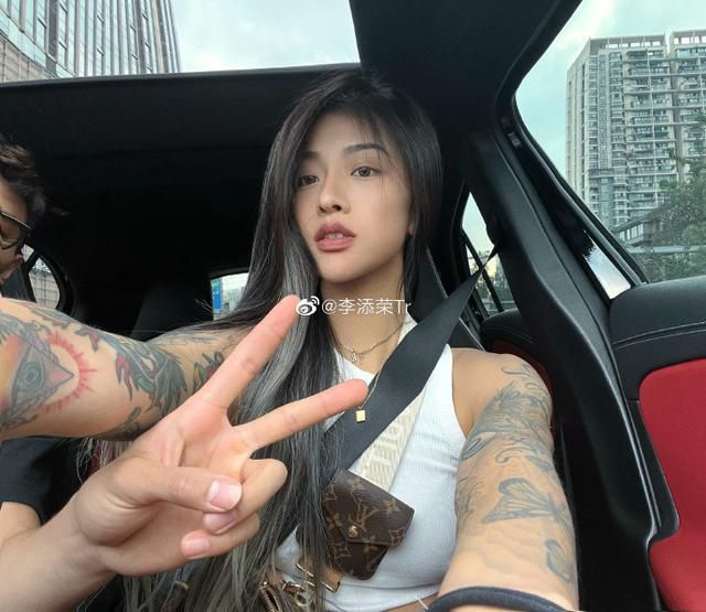 快步是漂亮女人